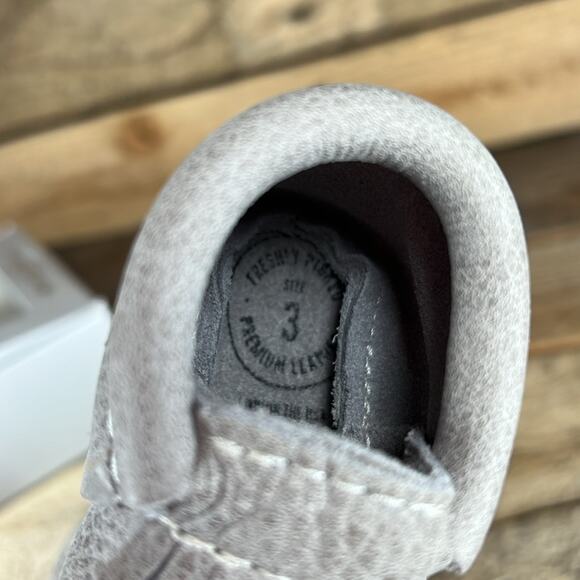 Freshly Picked Salt Flats City Moc - Gray Leather - 3 - New in box - Picture 8 of 8